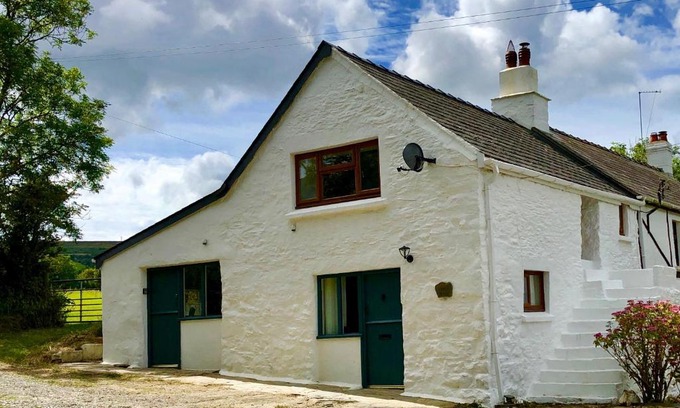 Dinas Cross House | Little Barn Cottage