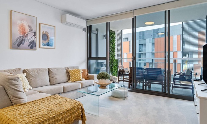 Little Bay Apartment | Little Bay Haven-Stylish Coastal Apartment