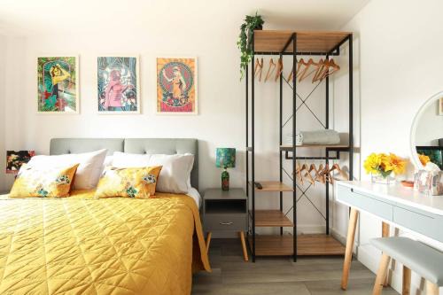 Whitstable House | Little Bright House