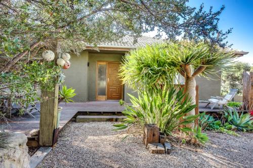 Port Elliot House | Little Chill 4 Rosetta Tce Port Elliot - No Linen Included