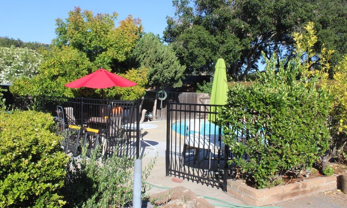 Carmel Valley Apartment | Little European Lodge