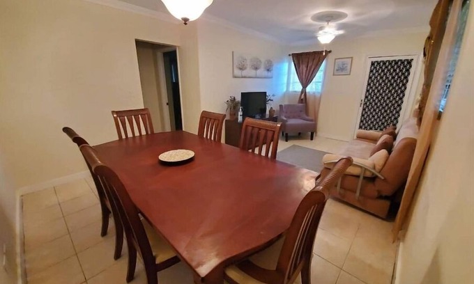 Nassau House | Little Haven