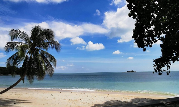 Tanjung Bungah Villa | Little Heaven by SkyHive BeachfrontVilla