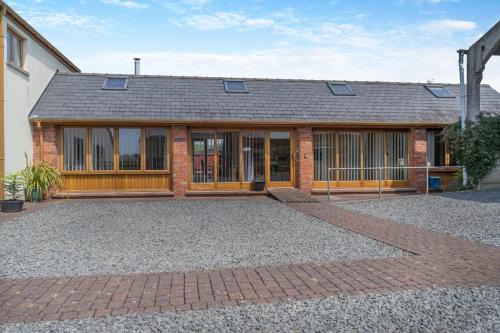 Monmouth House | Little Hendre Barn