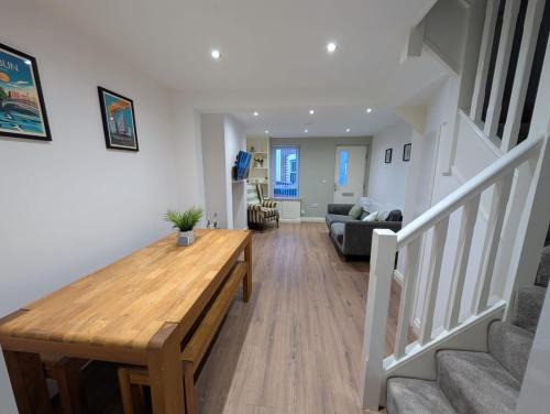 Belfast House | Little House on Lisburn Road