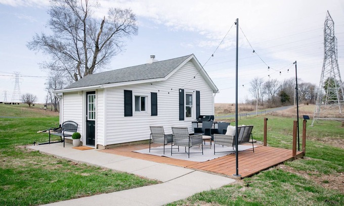 Orange Prairie House | Little House on the Farm