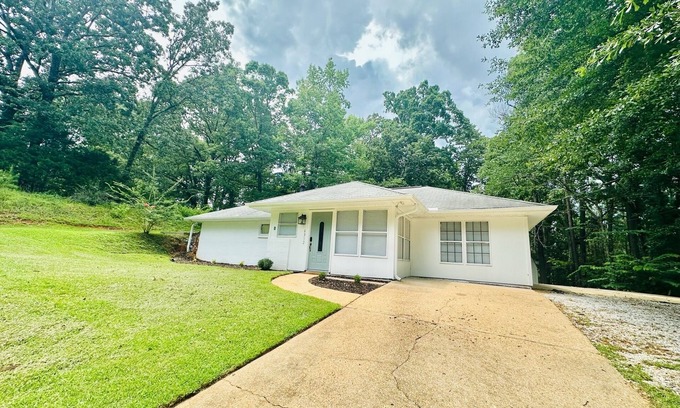 Tuscaloosa House | Little House on the Hill