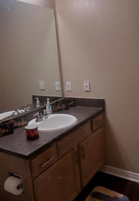 Grand Prairie Apartment | Little Italy 1BR Cozy Apartment