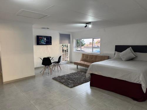 Greater Johannesburg Metropolitan Area House | Little Jane Cottage