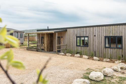 Yarmouth Ski Chalet | Little Lodge At Tapnell Farm