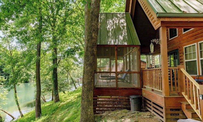 Heber Springs Cabin | Little Red River Waterfront Cabin for a perfect fishing getaway!