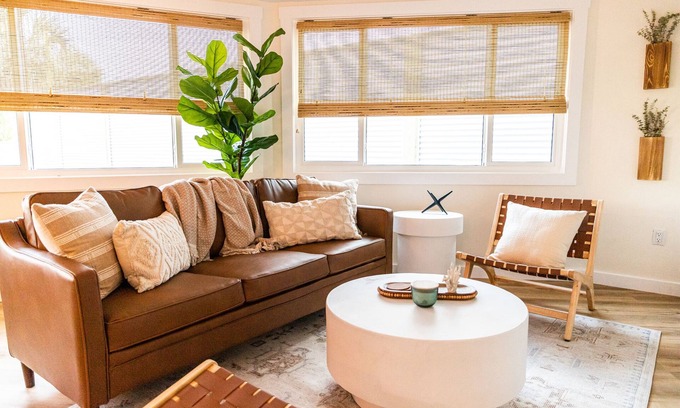 Gulf Lagoon Beach Cottage | little salty circle house - steps to beach + tacos