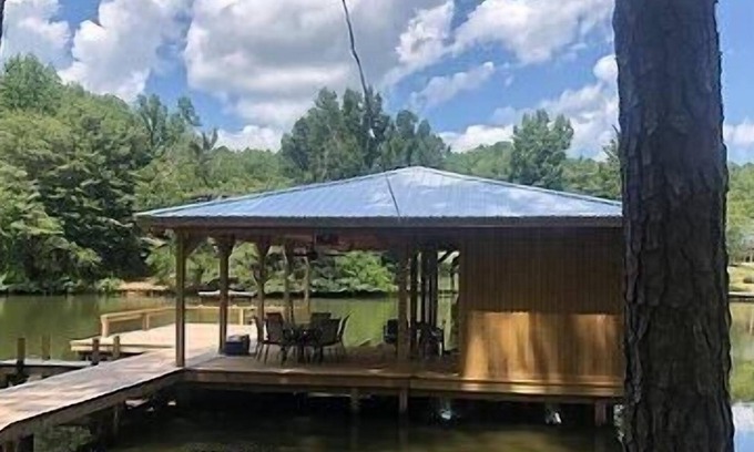 Eatonton House | Little Slice of Heaven on Lake Sinclair