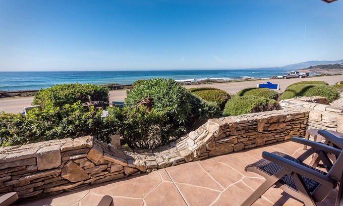 San Simeon Hotel | Little Sur Inn