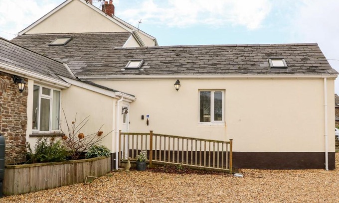 Littleham House | Littleham Court Cottage