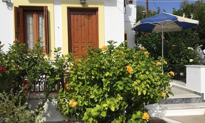 Marathokampos Apartment | Livanina apartments