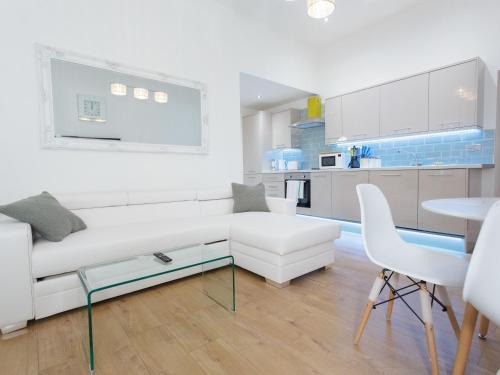 Leeds Apartment | Live in Leeds Greenhill Bungalows