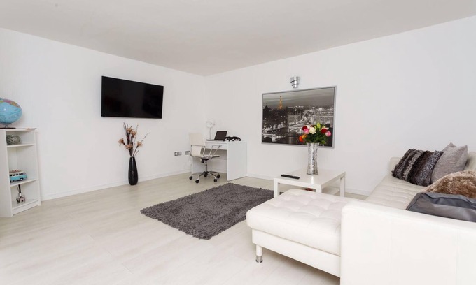 Bramley Apartment | Live in Leeds Nazarene Apartments