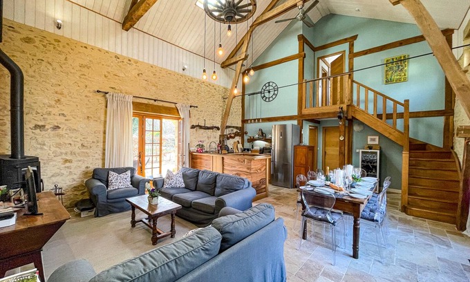 Tremolat House | Live like a local in the Dordogne Valley! Castles, gourmet food, wine & history