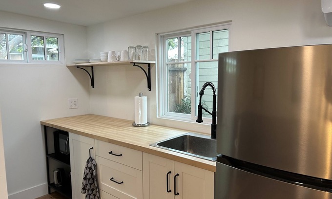 Mar Vista House | Live Like A Venice Local In Your Own Detached Guest House