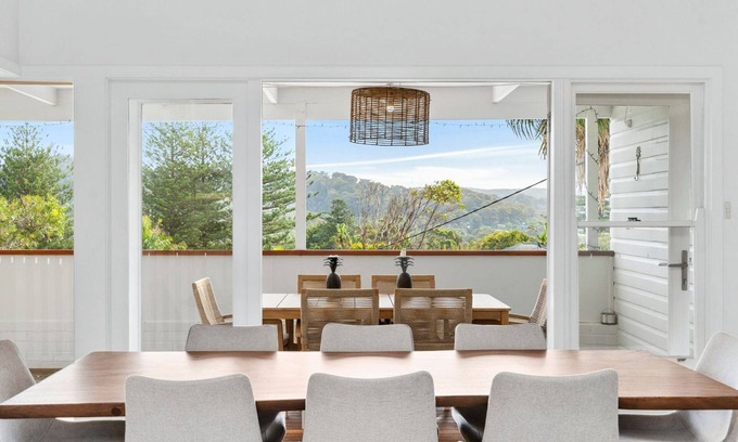 Avalon Beach House | Livistona - seaside sanctuary nestled in Avalon Beach