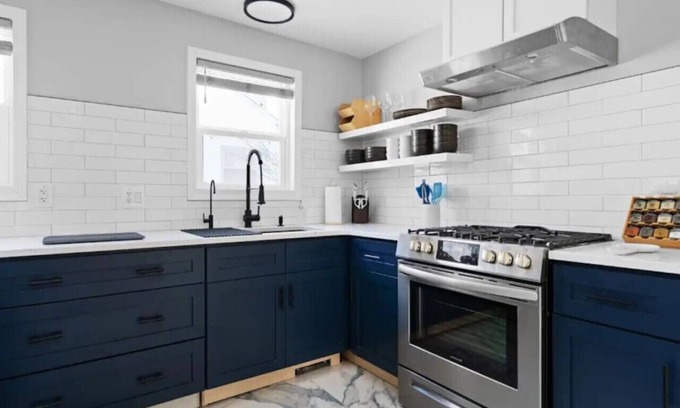 Livonia Apartment | Livonia Sleek Modern 2BR Oasis