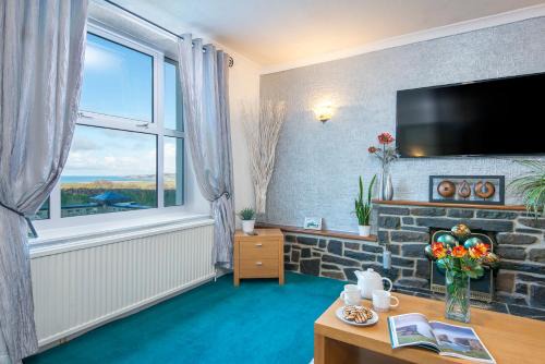 Haverfordwest House | Llwyndyrys