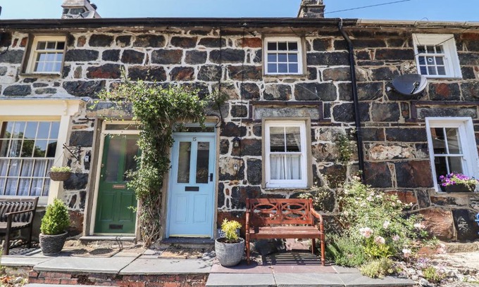 Beddgelert House | Llygoden Cottage