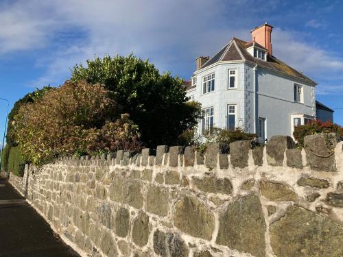 Criccieth House | Llys Owen