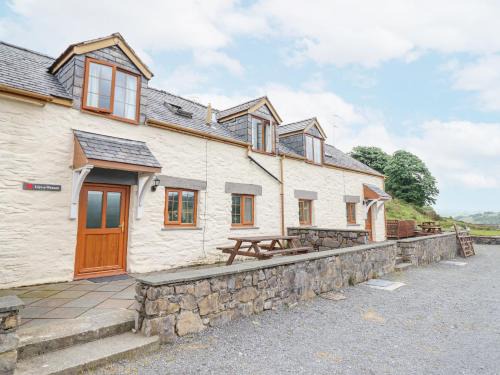 Gwynedd- Snowdonia House | Llys-y-Wennol