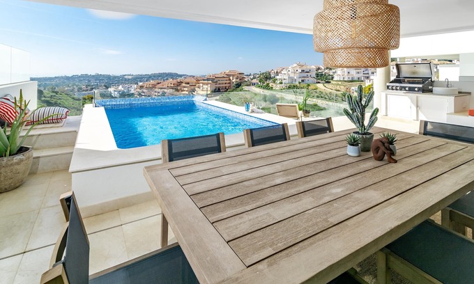 Marbella Apartment | LMR- Luxury apartment, private pool. Families only