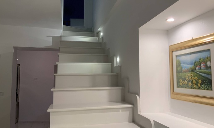 Pizzo House | Lo Studiolo Apartment