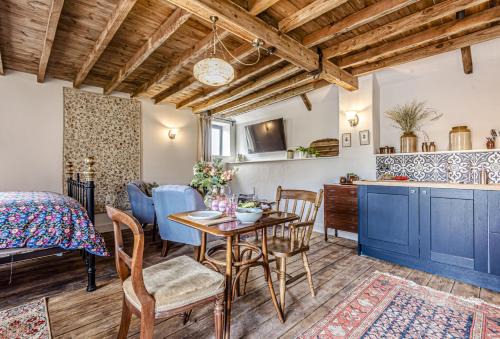 Bridport House | Loaf
