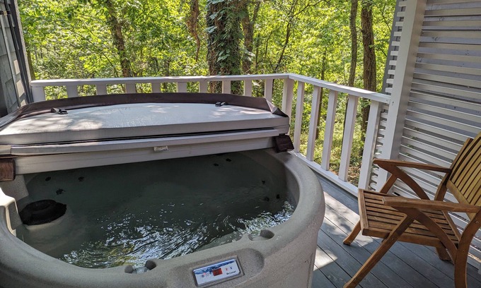 Eureka Springs Cabin | Loblolly Pines Adventure Camp Unit 3