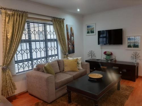 Trawal House | Local & Comfortable