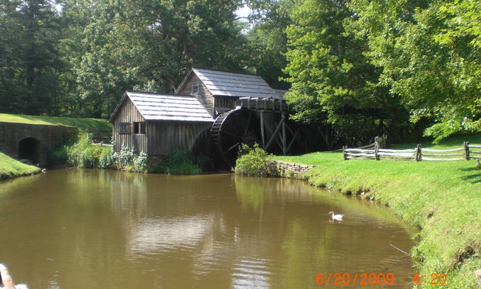 Cana Cabin | Located Atop The Mountain , This Cabin Has An Awesome View Of The Piedmont.