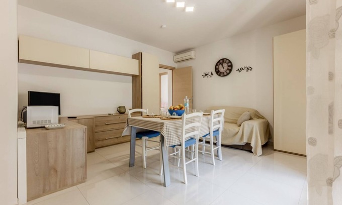Is Mirrionis Apartment | Located in a quiet area of Cagliari, the apartment offers a welcoming accommodation ideal for those who want comfort and relaxation. With a surface area of 60 sqm, it is located on the first floor served by a lift and can accommodate up to 4
