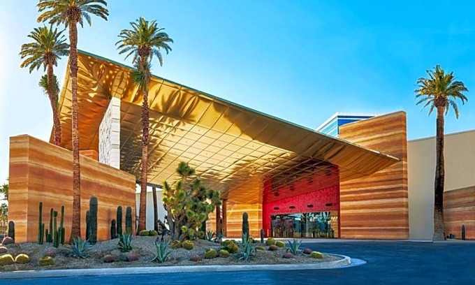 Las Vegas Apartment | Located in Las Vegas, 1.2 mi from Las Vegas Strip, Virgin Hotels Las Vegas .