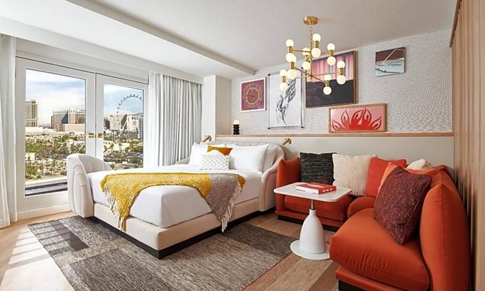 Las Vegas Apartment | Located in Las Vegas, 1.2 mi from Las Vegas Strip, Virgin Hotels Las Vegas .