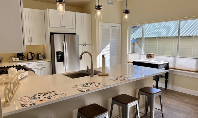 Sandpoint House | Located in South Sandpoint, only 2 blocks from the lake!