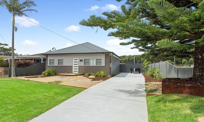 Burrill Lake House | Located in the heart of Burrill Lake