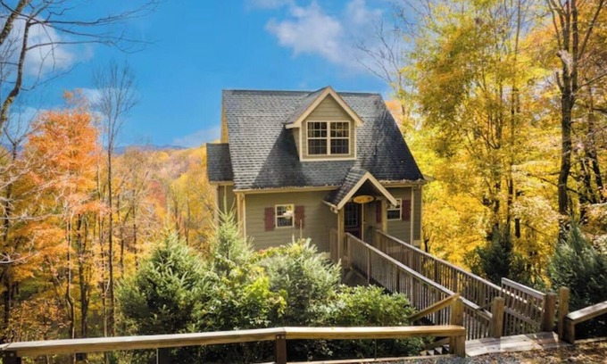 Seven Devils Cottage | Location! Charming mountain retreat at 4000' elevation with stunning views.