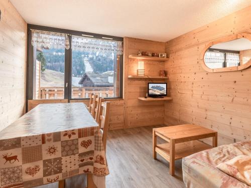 La Clusaz Apartment | Location idéale à La Clusaz : 6 pers, entre village et pistes, garage, ascenseur, wifi - FR-1-304-18