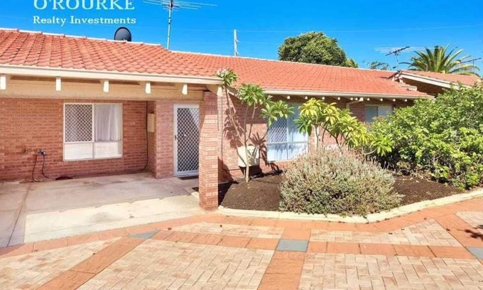 Scarborough Villa | Location, Location, Location! Walking Distance to Beautiful Scarborough Beach!