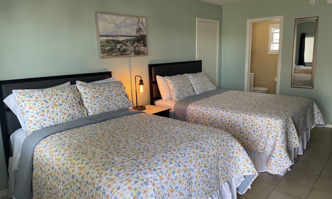 Wildwood Hotel | LOCATION!
