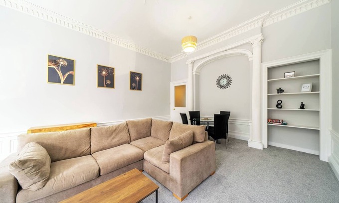 Montrose Apartment | Lochside, Apartment B - Great for Corporate Stays