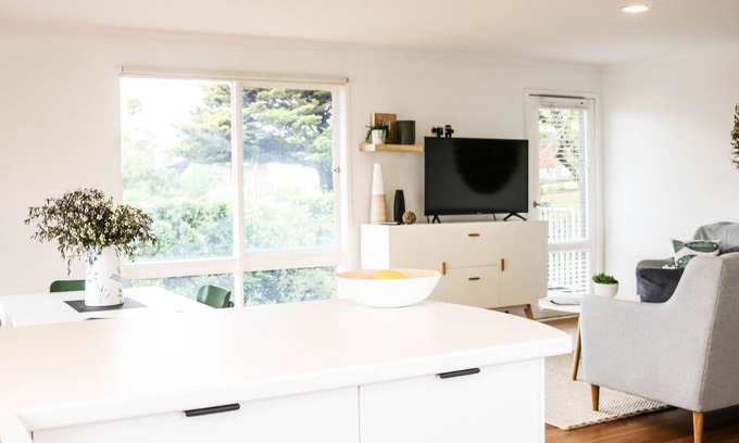 Merimbula House | Lochview - 3 bedroom, pet friendly home with great views! 3+ nights