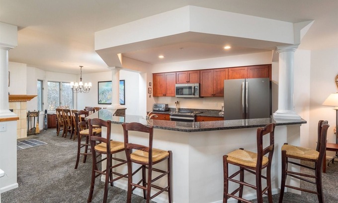 Sunday River Area House | Locke Mountain J-3 | 5 Bed, 3.5 Bath