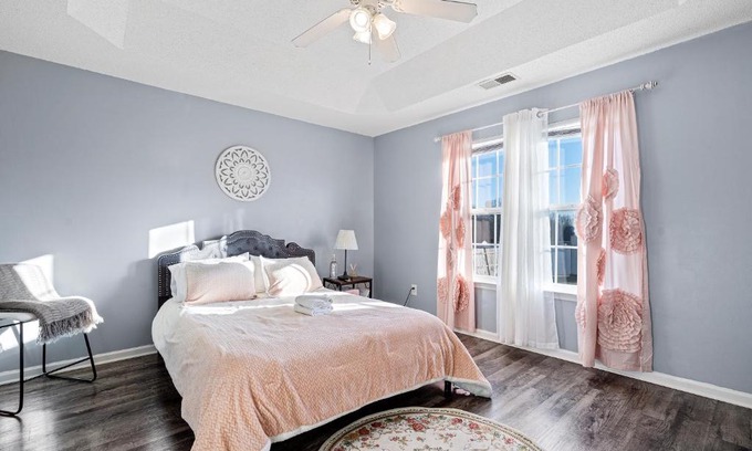 Charlotte House | Locked In