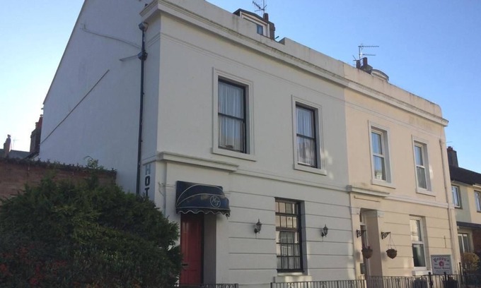Barbican Bed & Breakfast | Lockyer House B&B